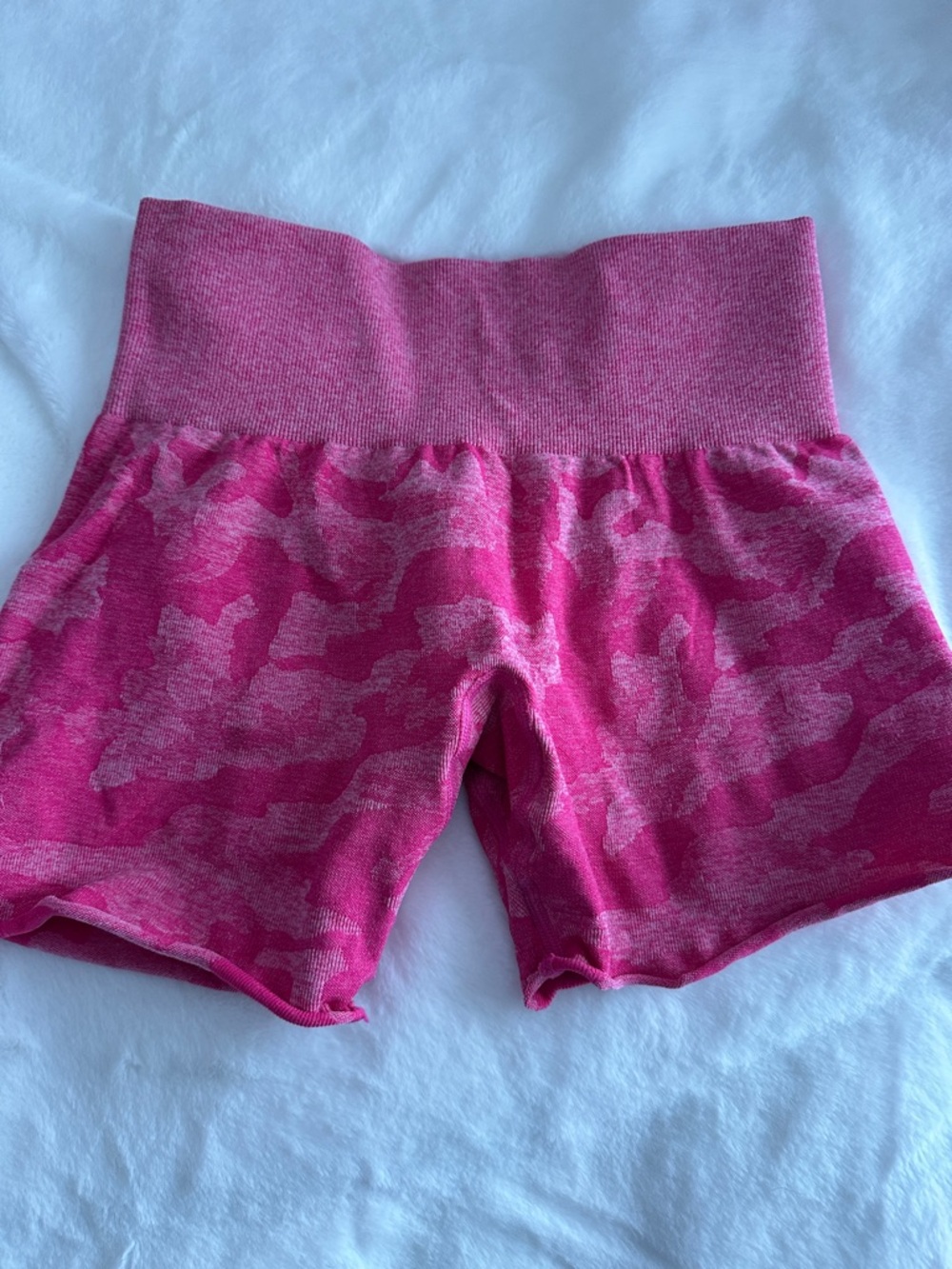 NVGTN Hot Pink & Light Pink Camo Seamless Athletic Shorts
